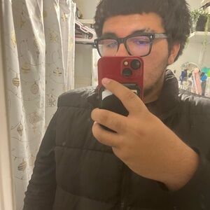 Meet your Posher, Leo